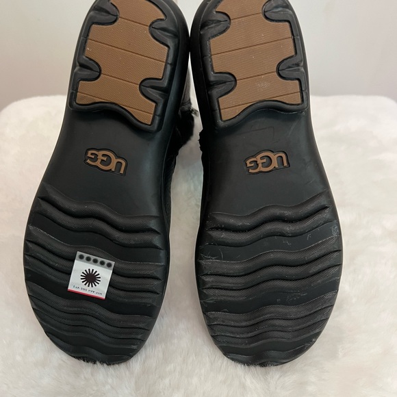UGG Hapsburg Mid Size 7.5 - Picture 10 of 13